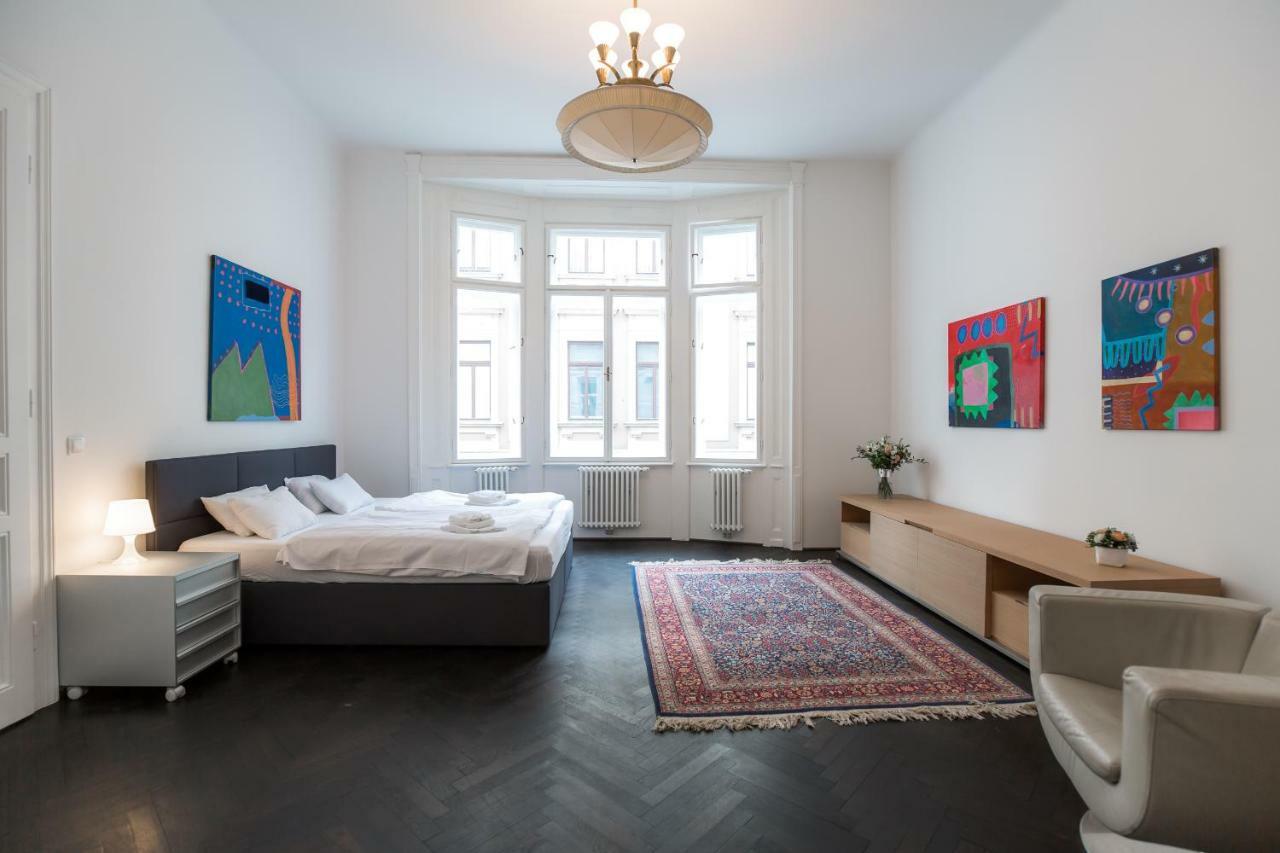 Grand Soho Apartment Вена Экстерьер фото