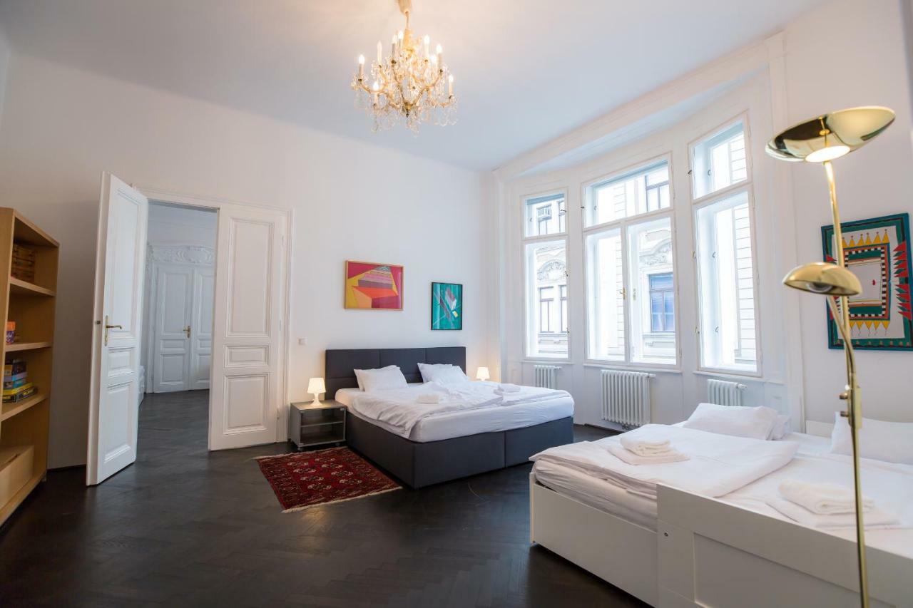 Grand Soho Apartment Вена Экстерьер фото